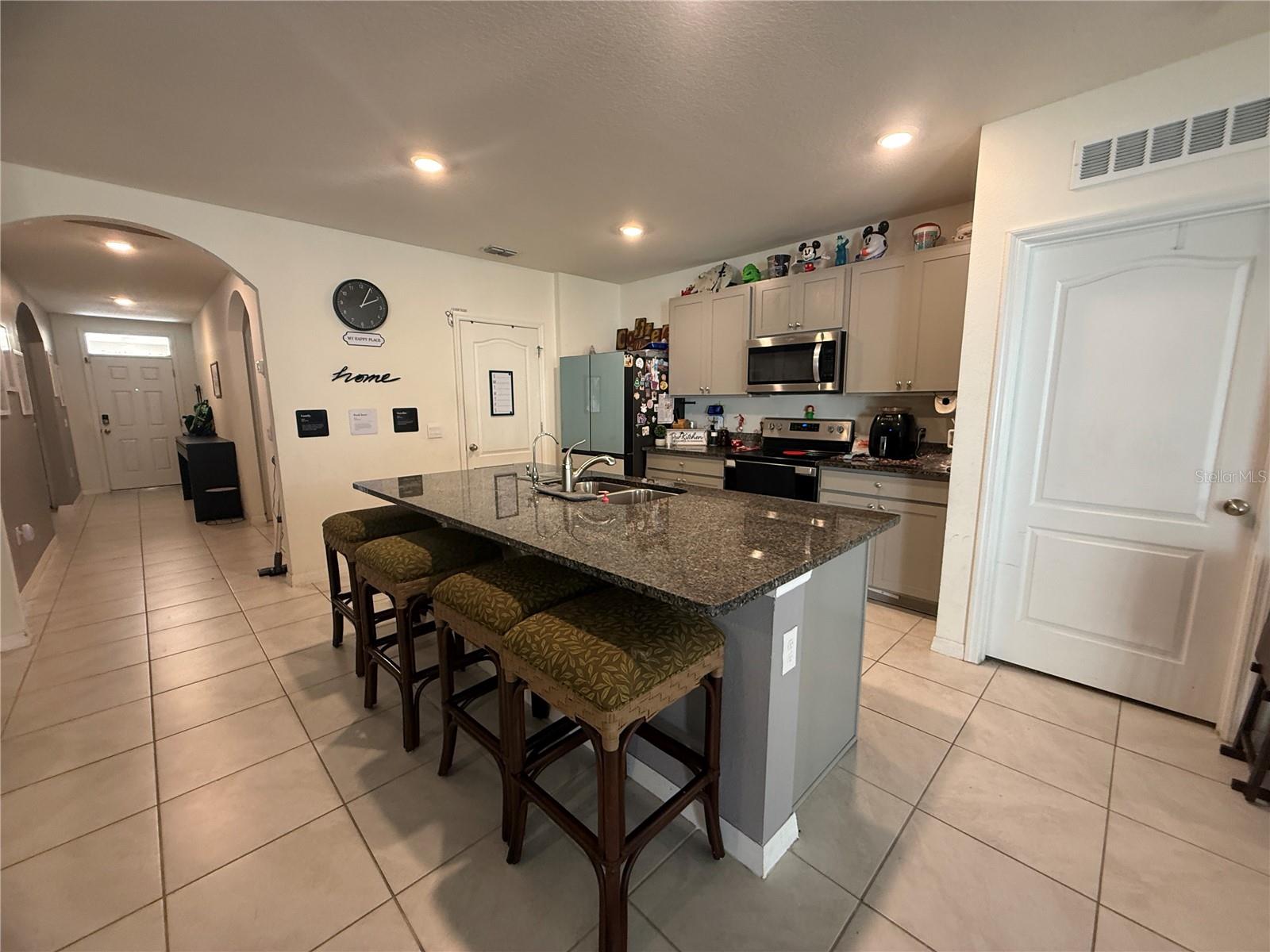 BRIDLE PATH - Residential