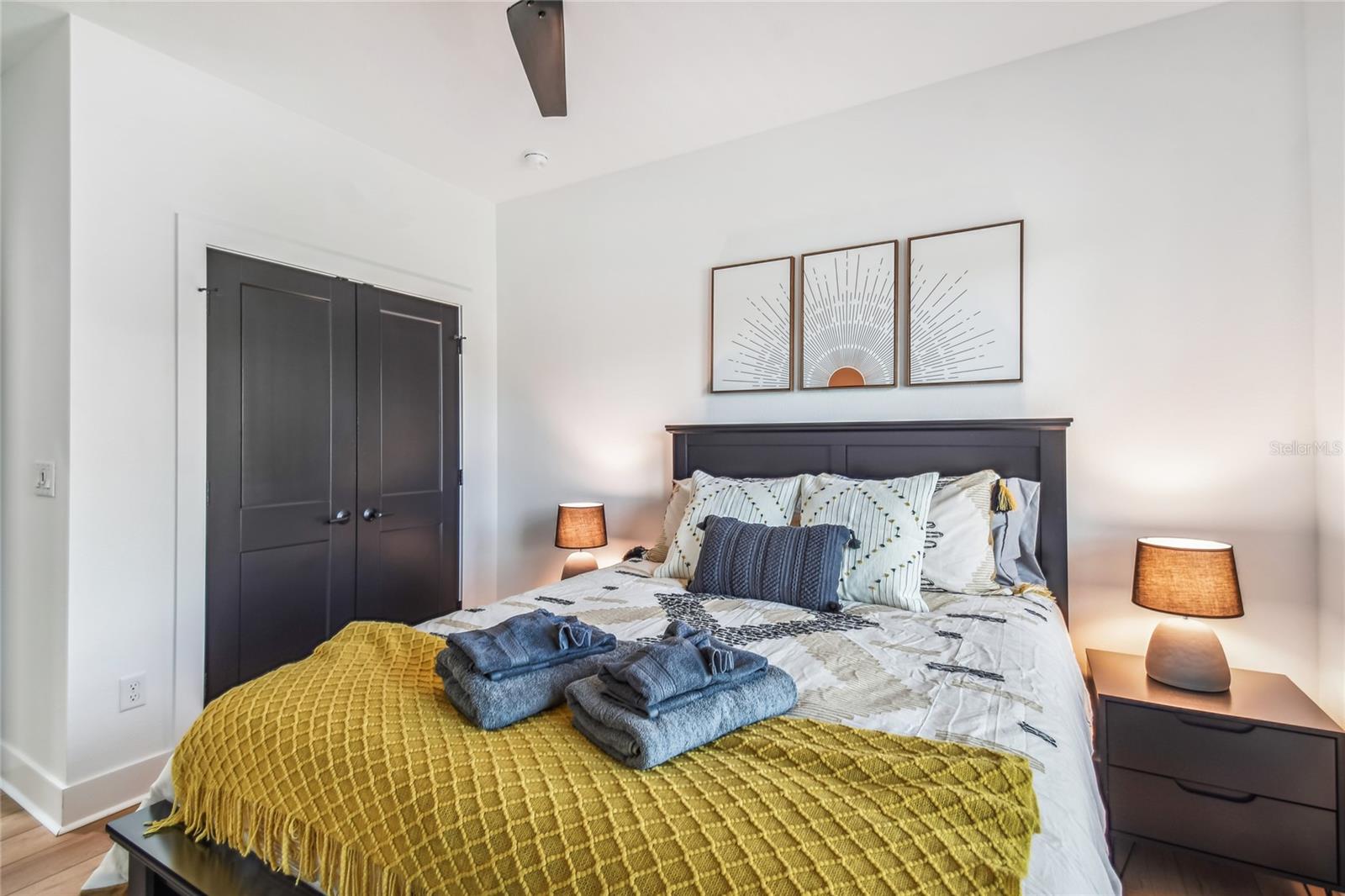 K & M ESTATES - Residential