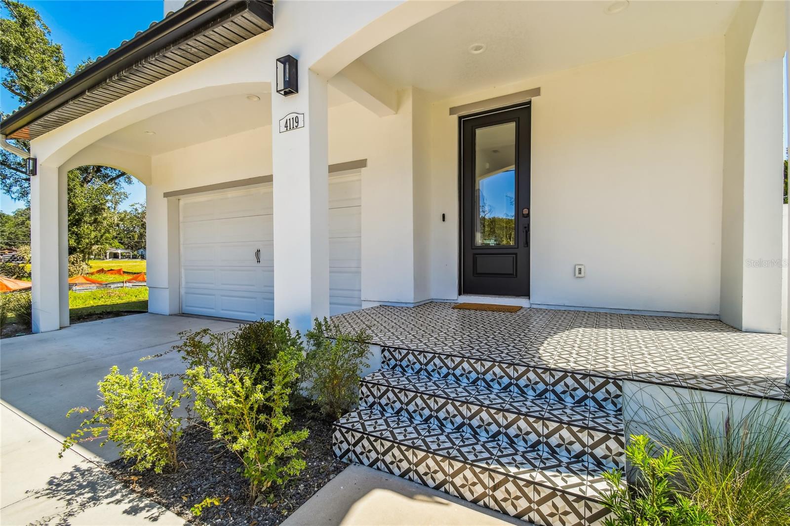 K & M ESTATES - Residential