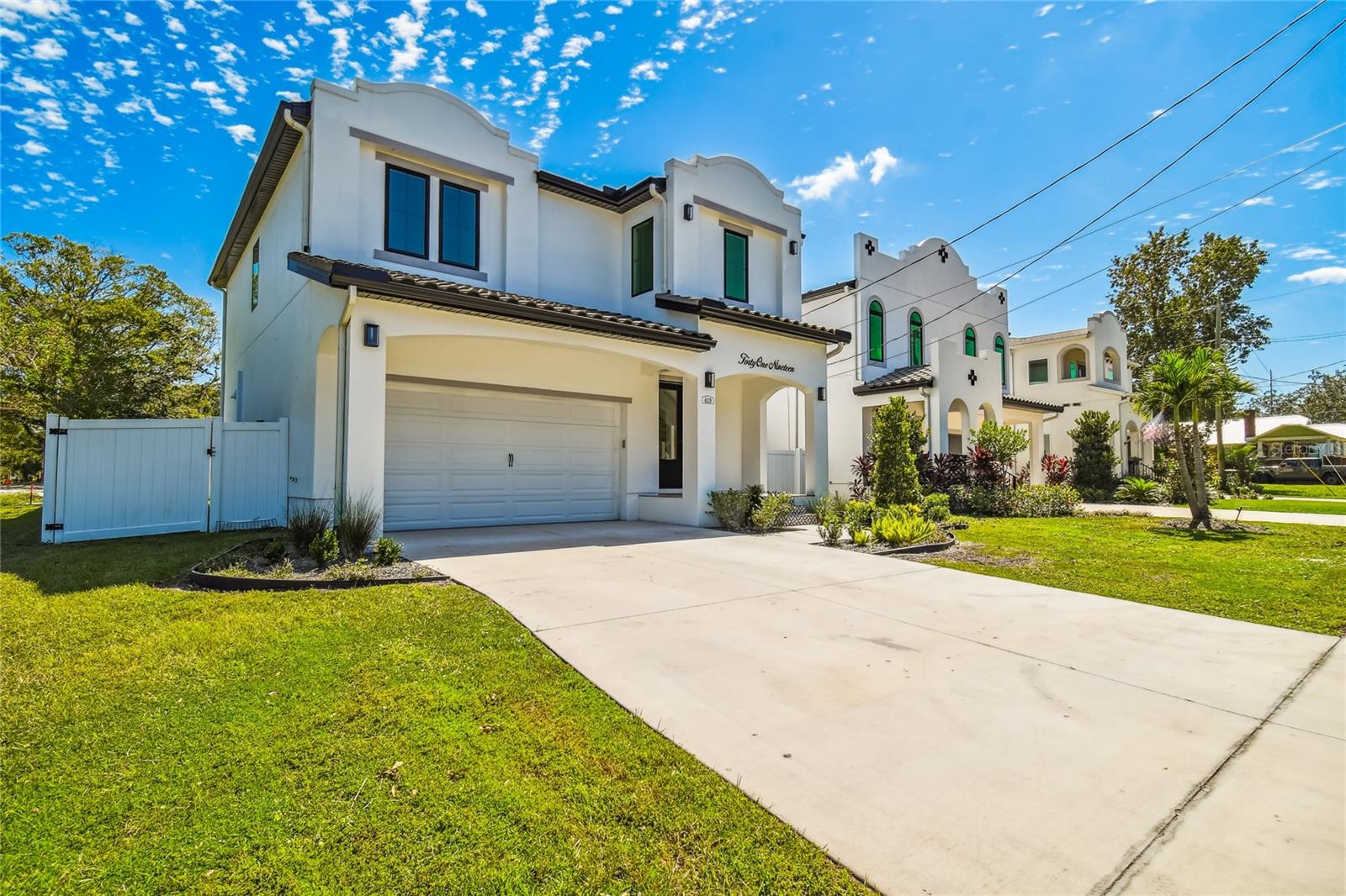 K & M ESTATES - Residential