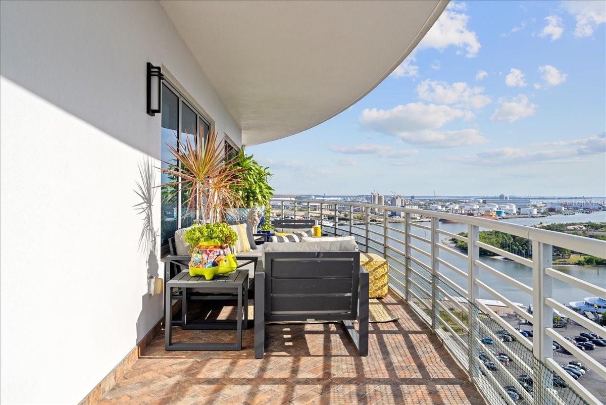 TOWERS OF CHANNELSIDE CONDOMIN - Residential