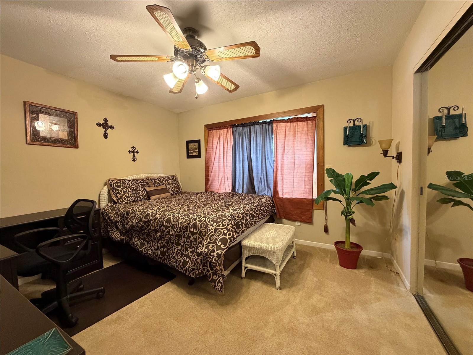 PINE LAKE - Residential