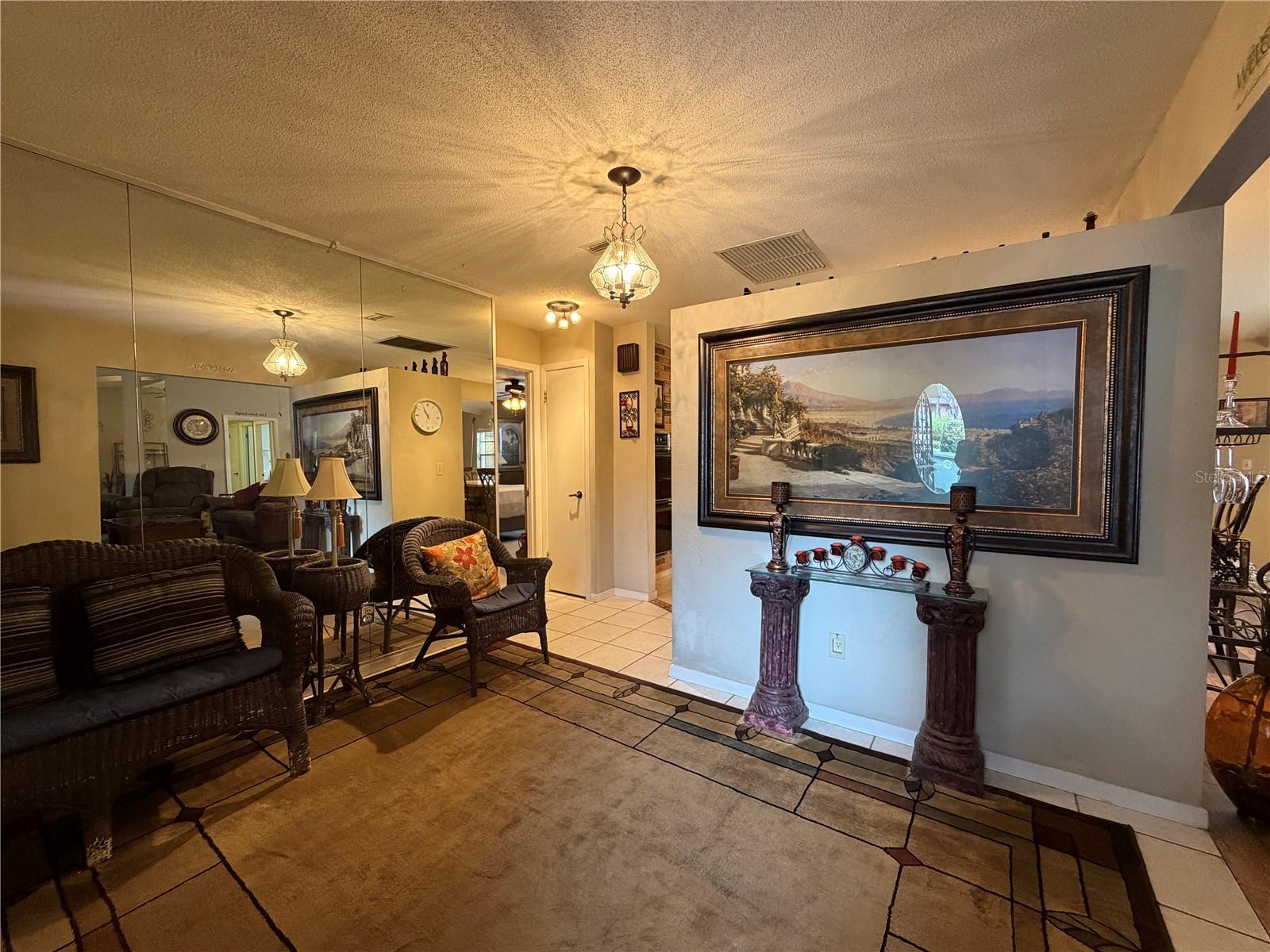 PINE LAKE - Residential
