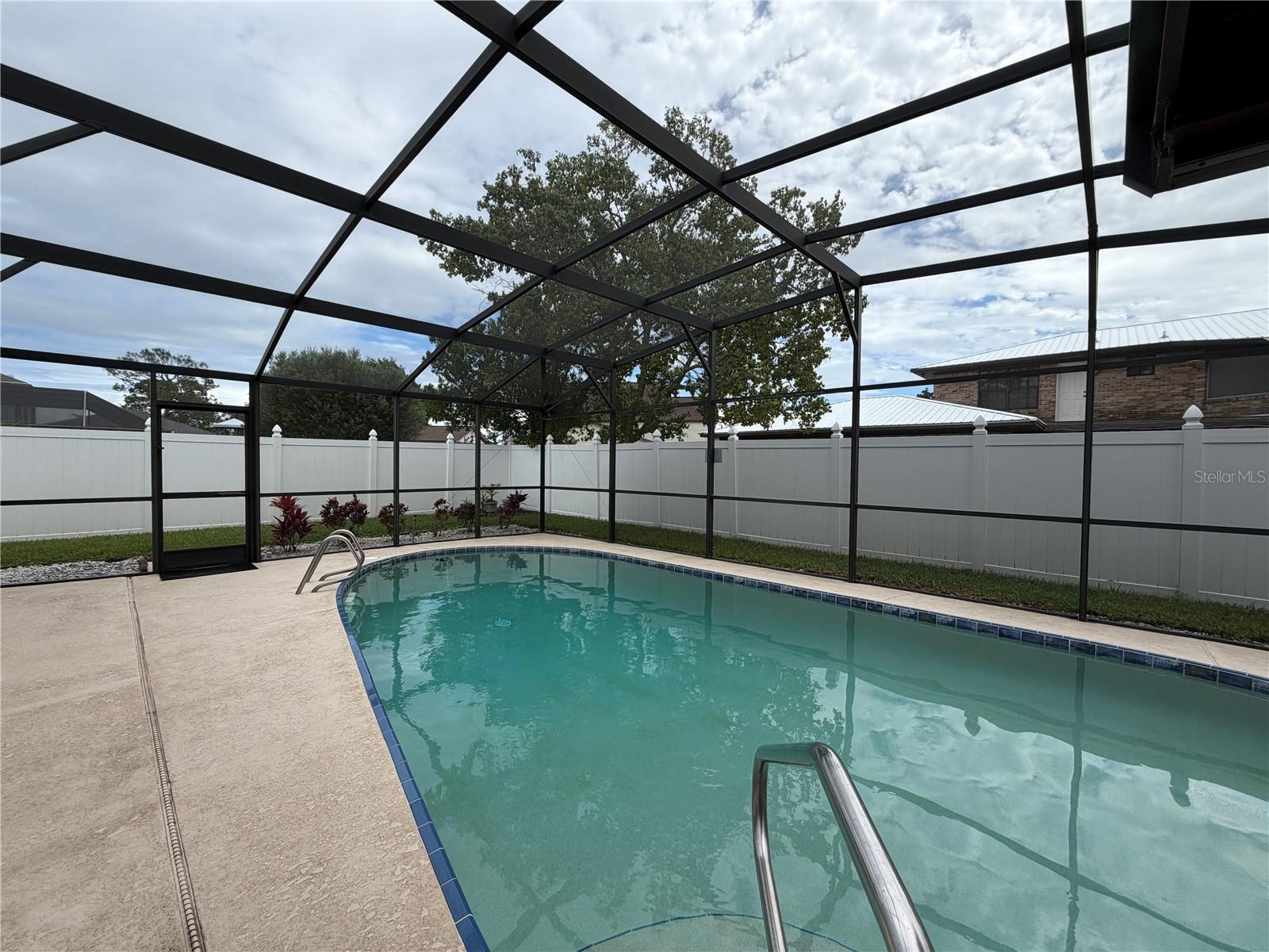 PINE LAKE - Residential