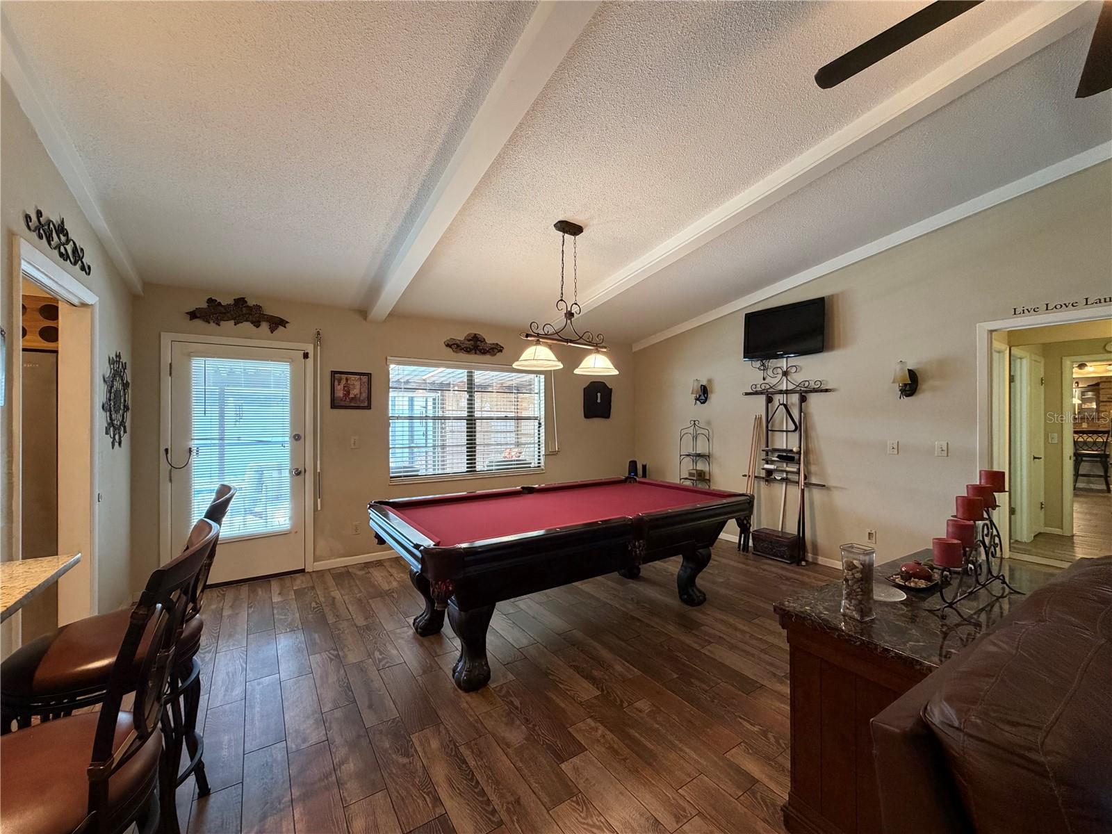 PINE LAKE - Residential