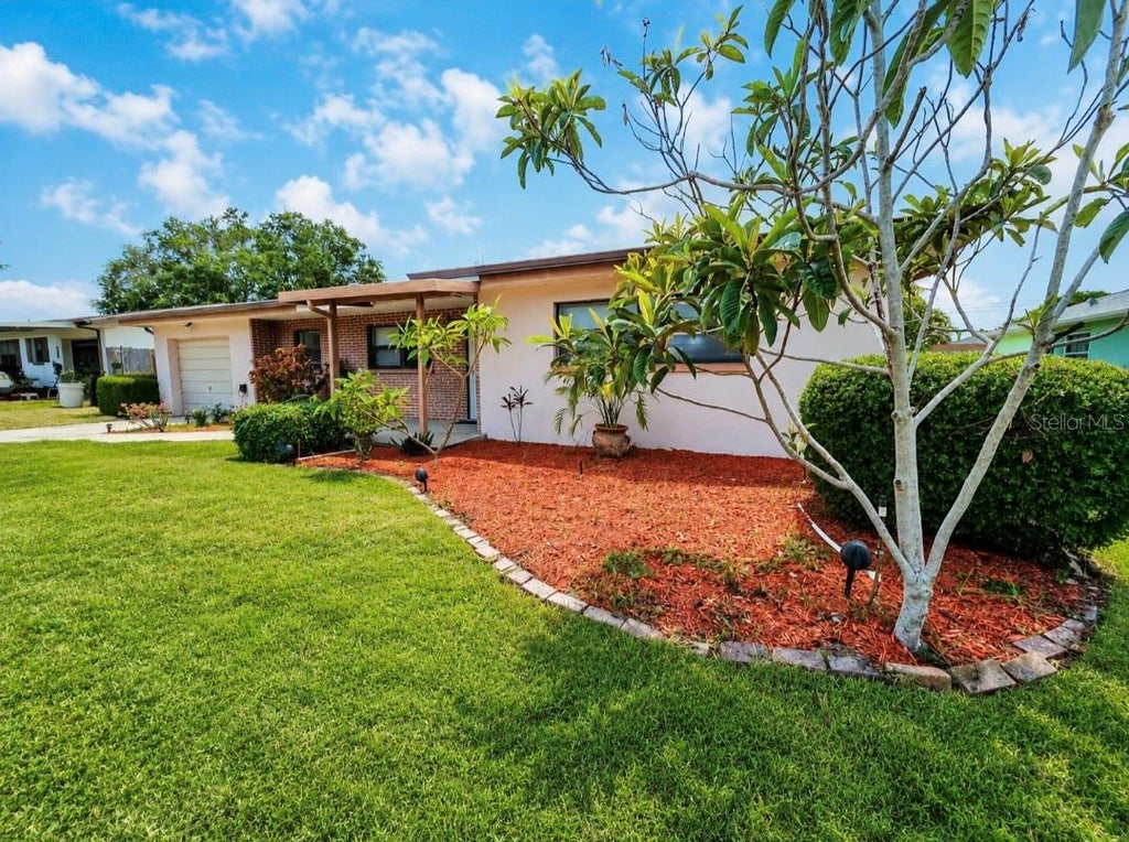 Photo of 164 Pinewood Avenue, Clearwater, FL 33765 (MLS # TB8517610)