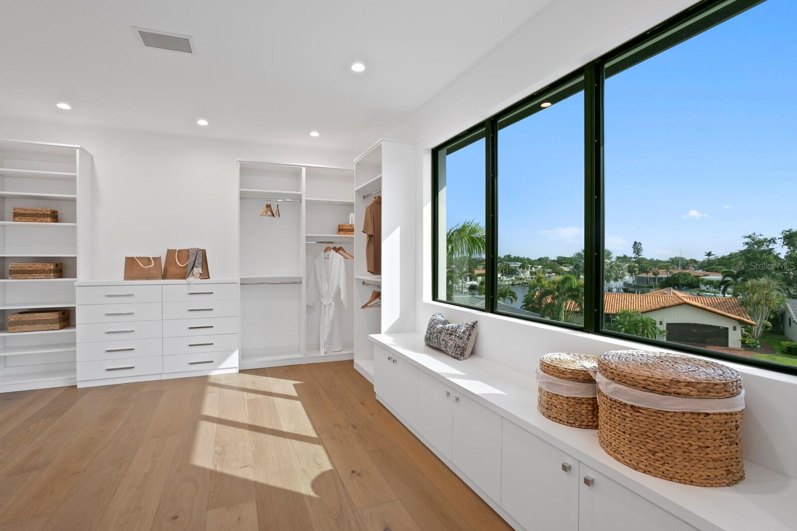 VENETIAN ISLES - Residential