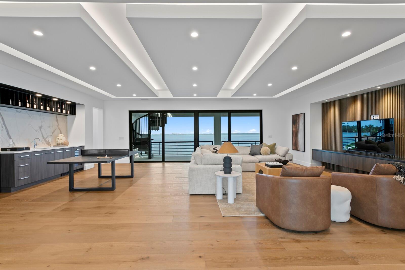 VENETIAN ISLES - Residential