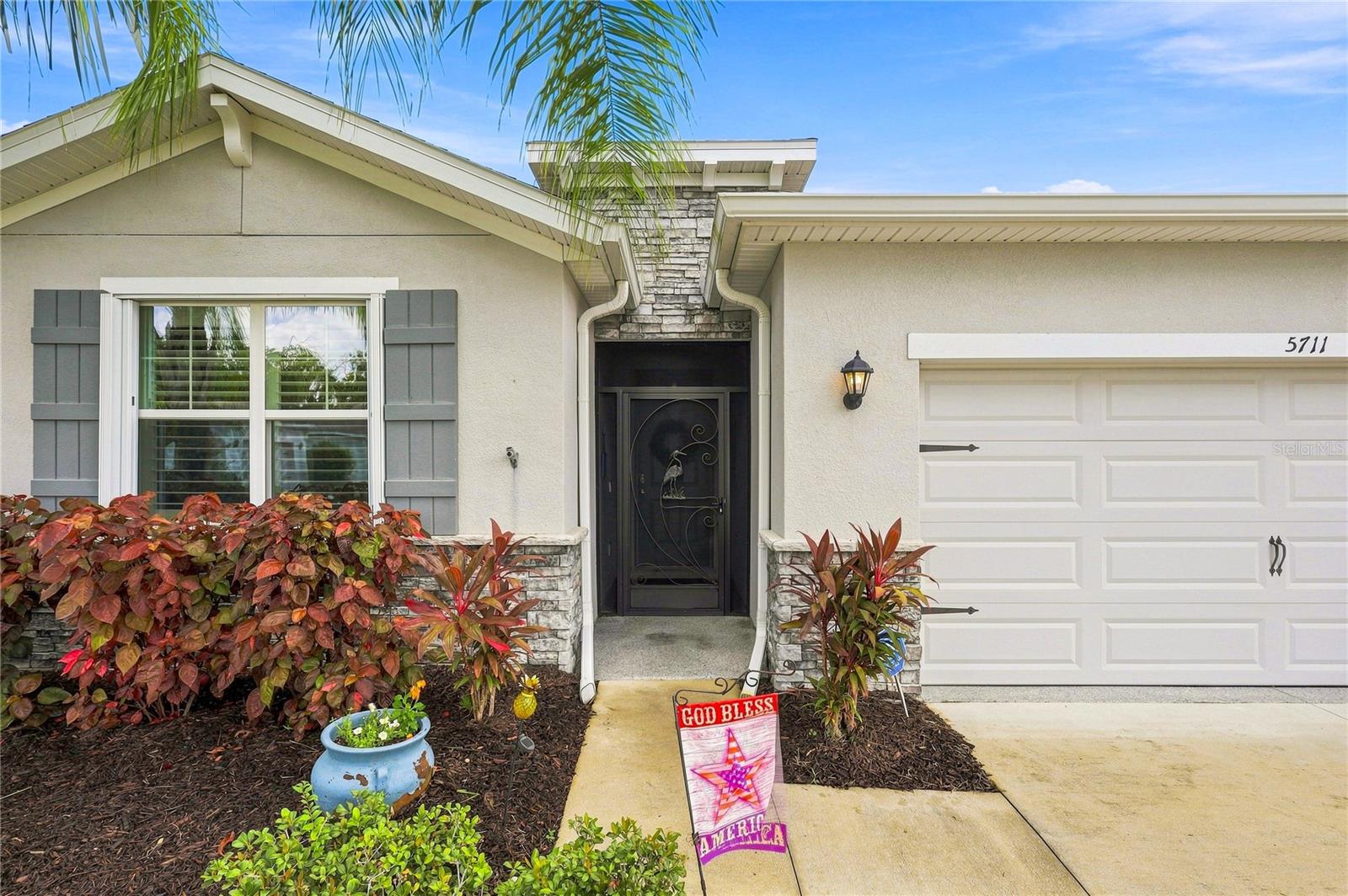 5711 OAK BRIDGE COURT