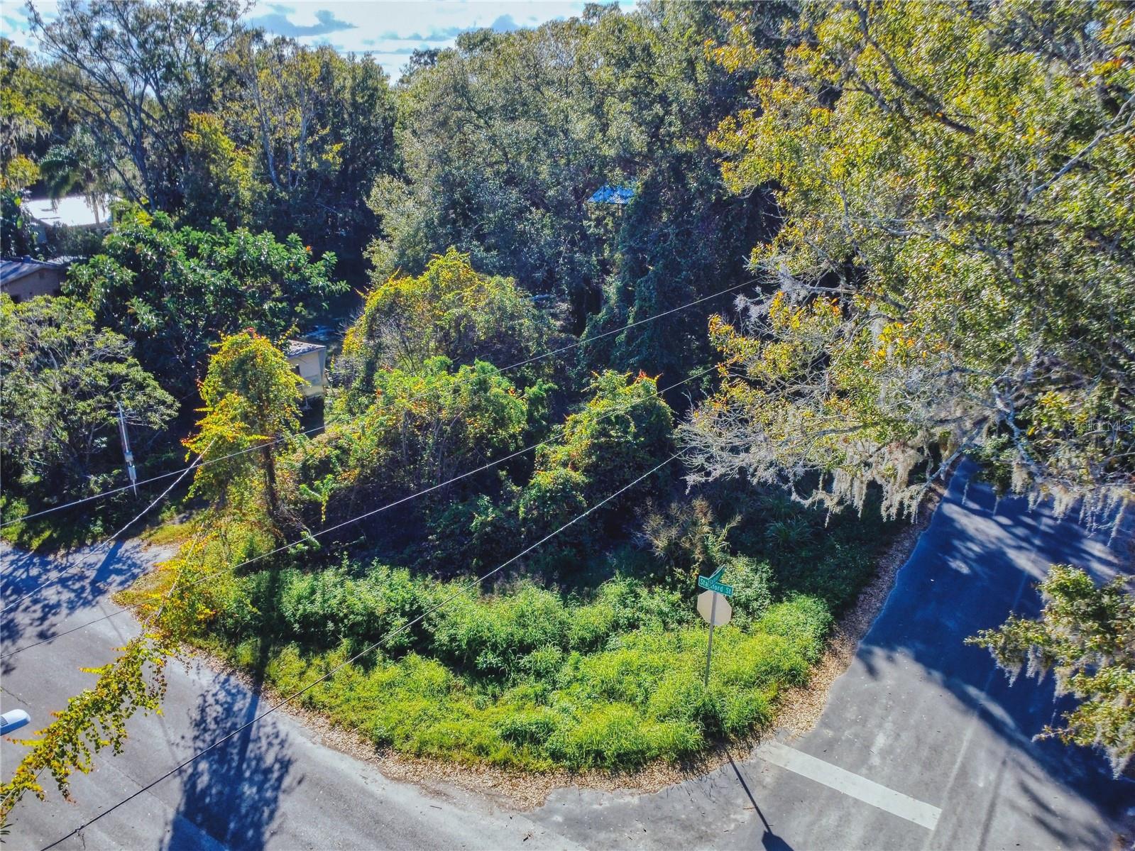 SCOTTSMOOR ANNEX - Land