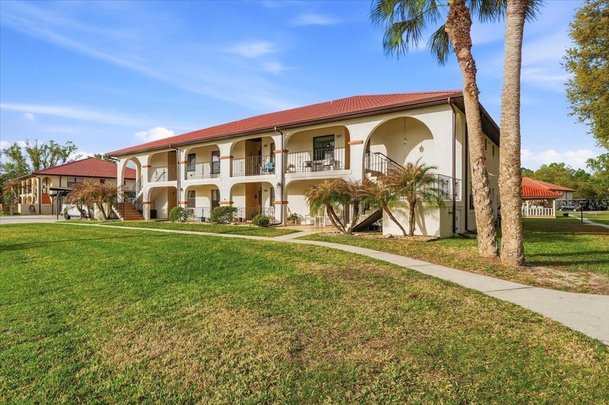 GRANADA LAND CONDO - Residential