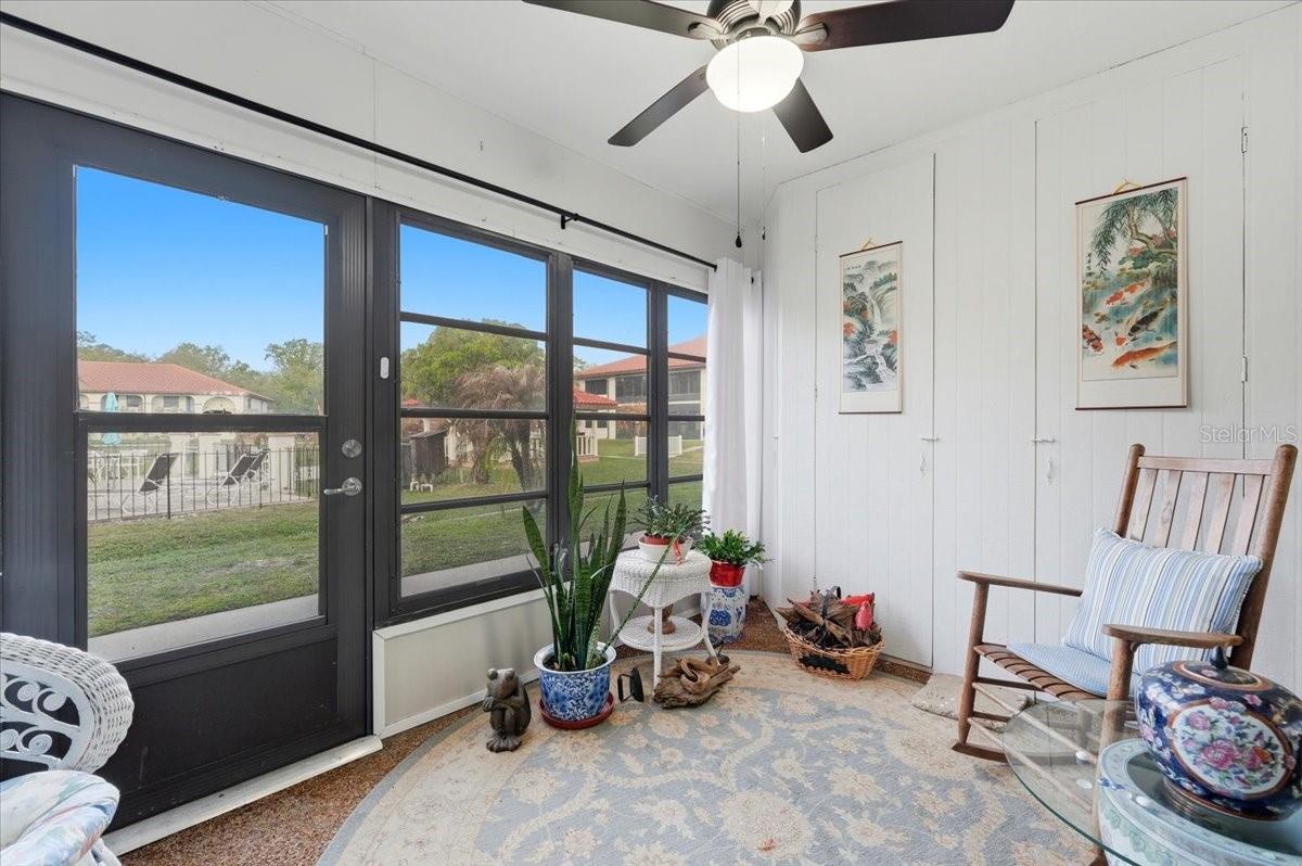 GRANADA LAND CONDO - Residential