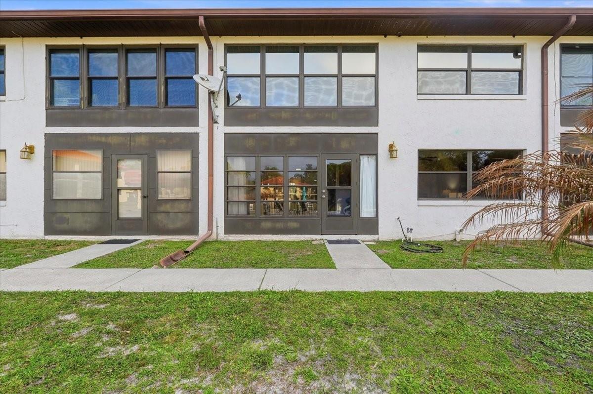 GRANADA LAND CONDO - Residential