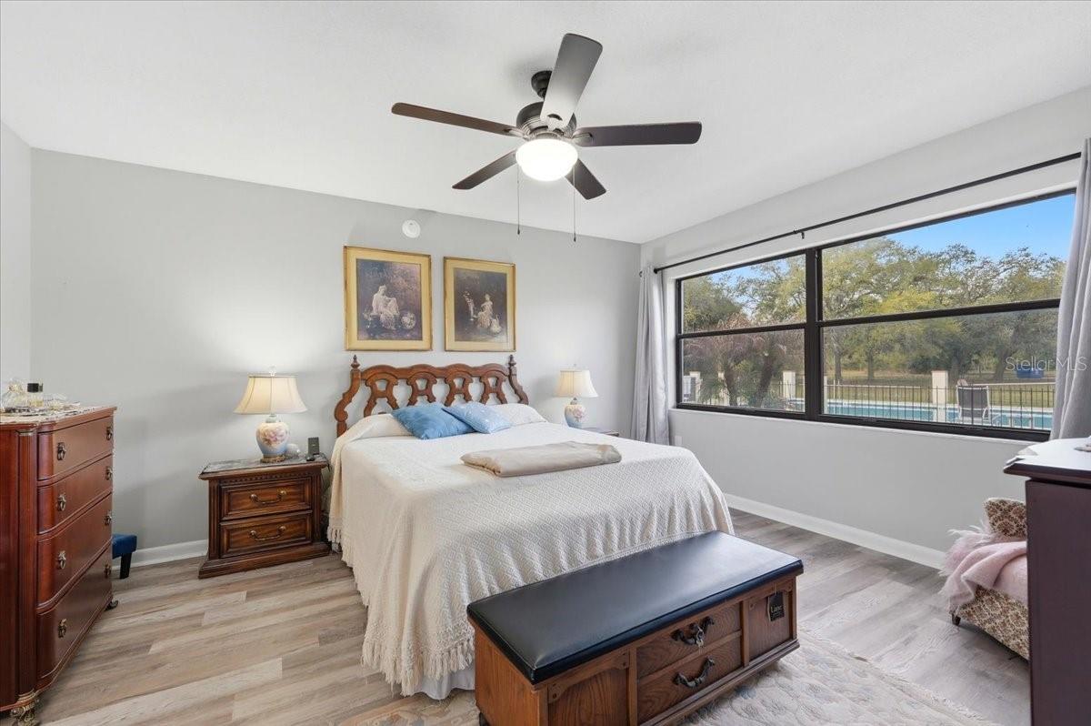 GRANADA LAND CONDO - Residential