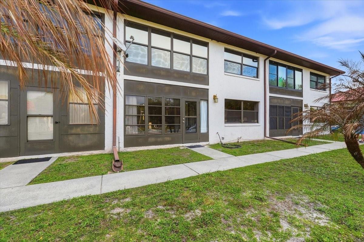 GRANADA LAND CONDO - Residential