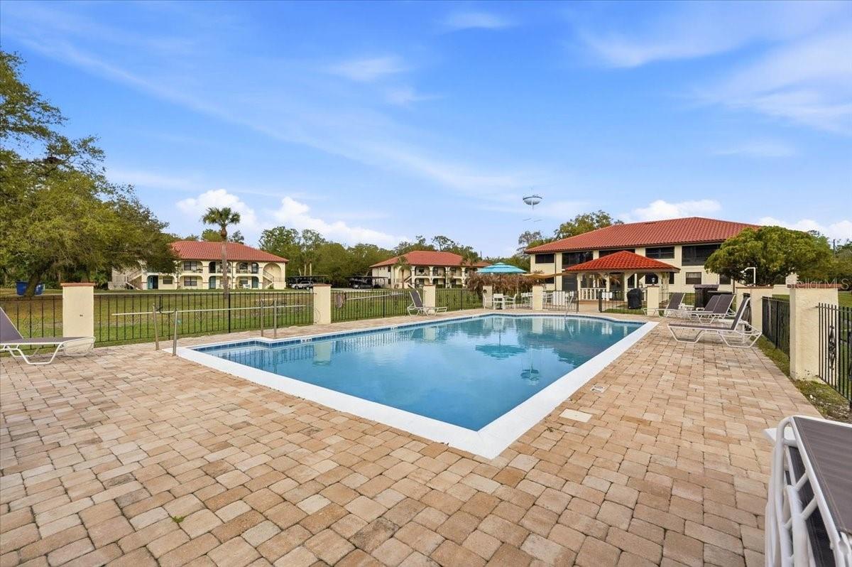 GRANADA LAND CONDO - Residential