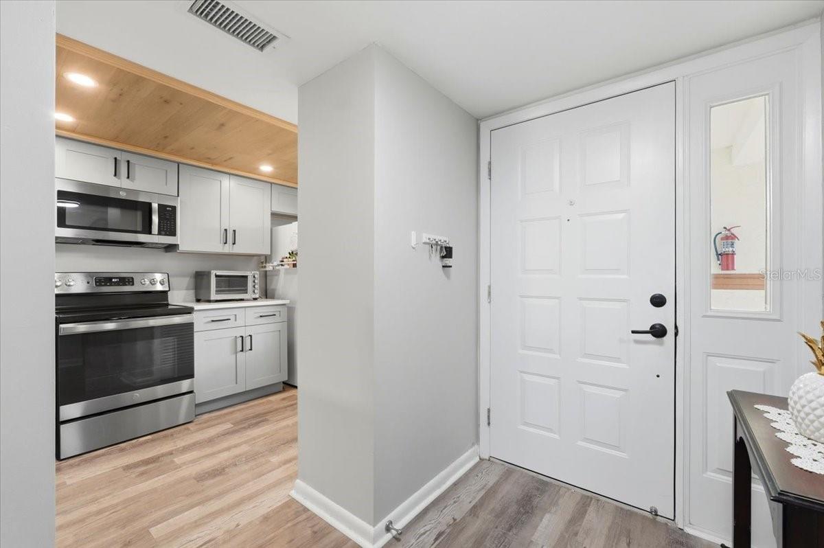 GRANADA LAND CONDO - Residential