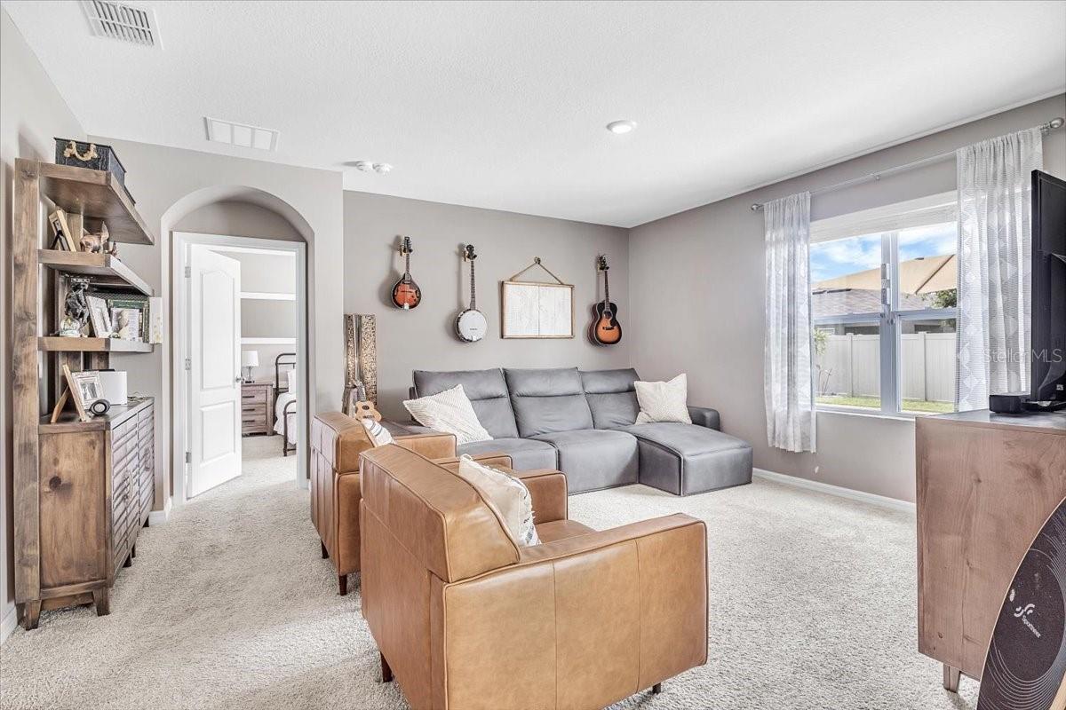 304 SUNSET VIEW DR