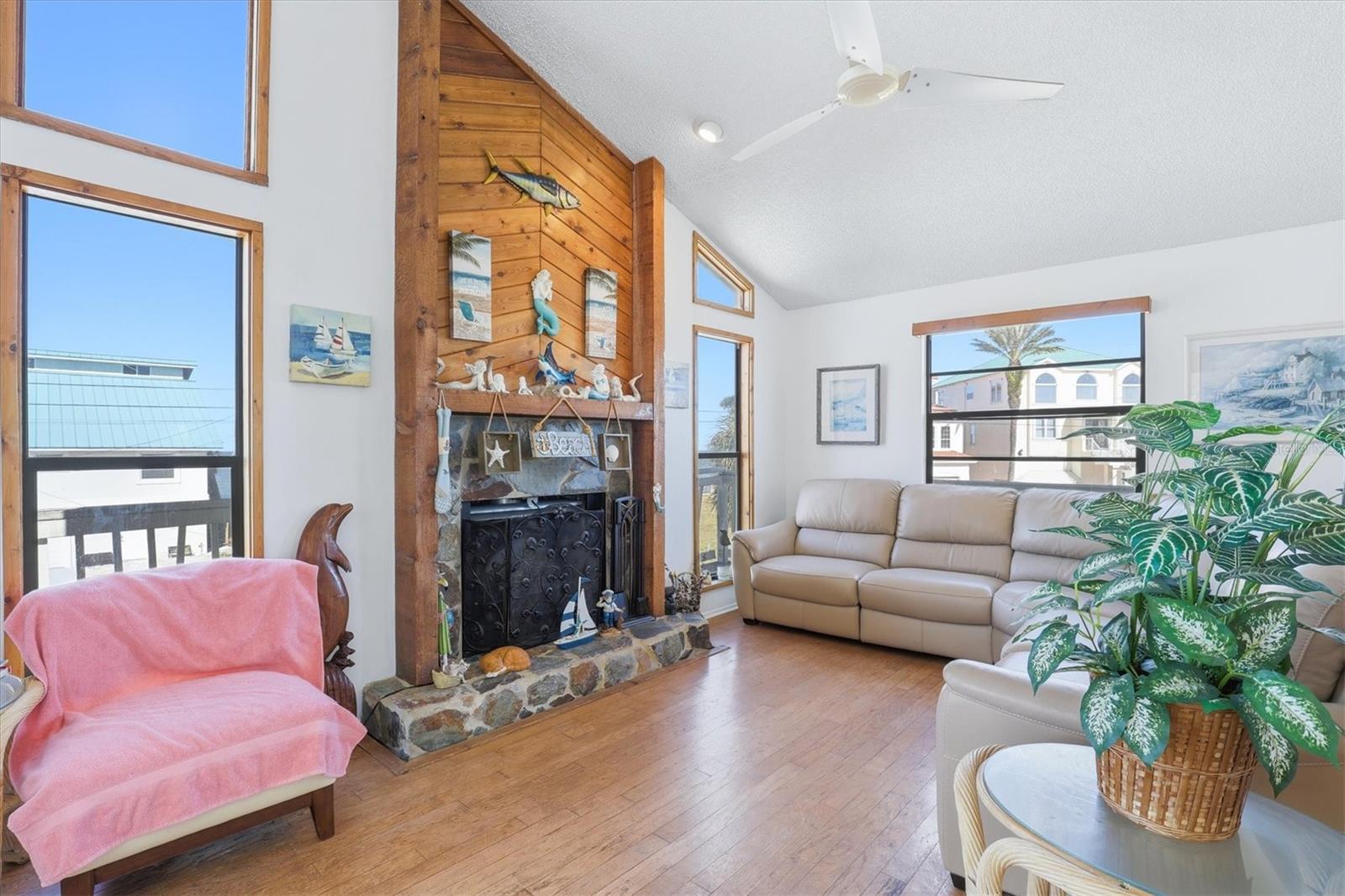 DRIFTWOOD ISLES - Residential