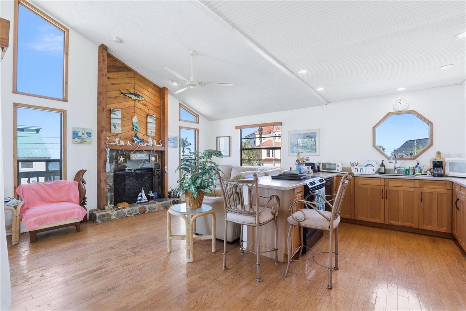 DRIFTWOOD ISLES - Residential