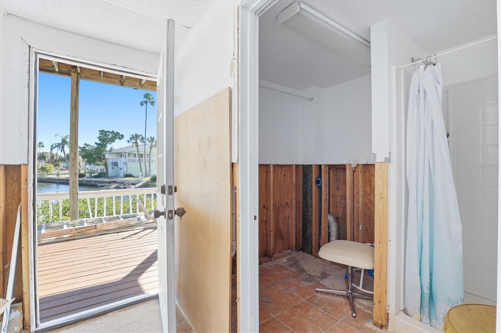 DRIFTWOOD ISLES - Residential