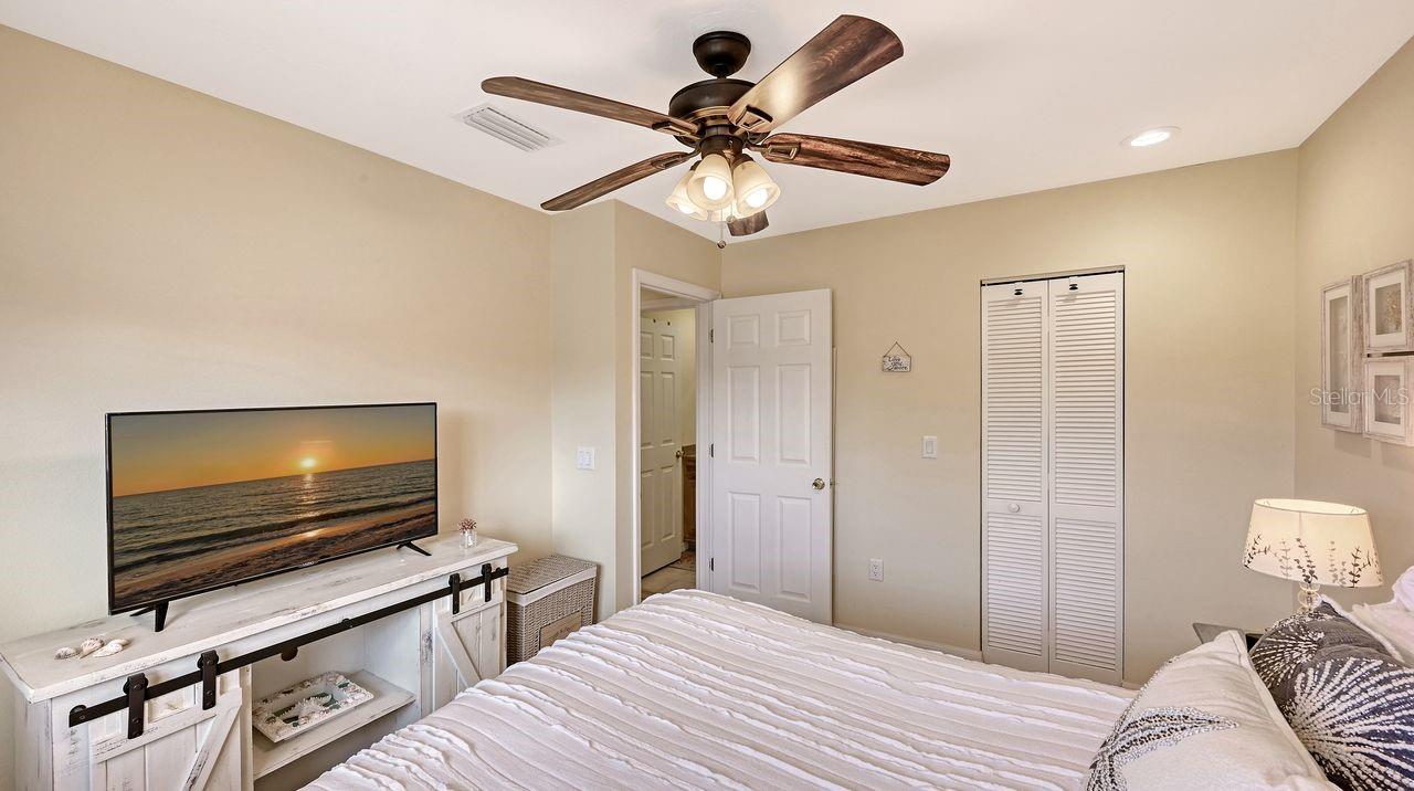 CURRY CREEK CONDO VILLA - Residential