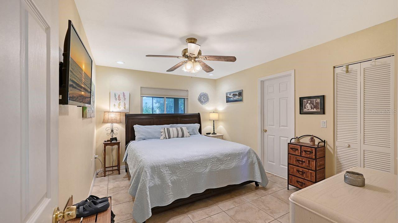 CURRY CREEK CONDO VILLA - Residential