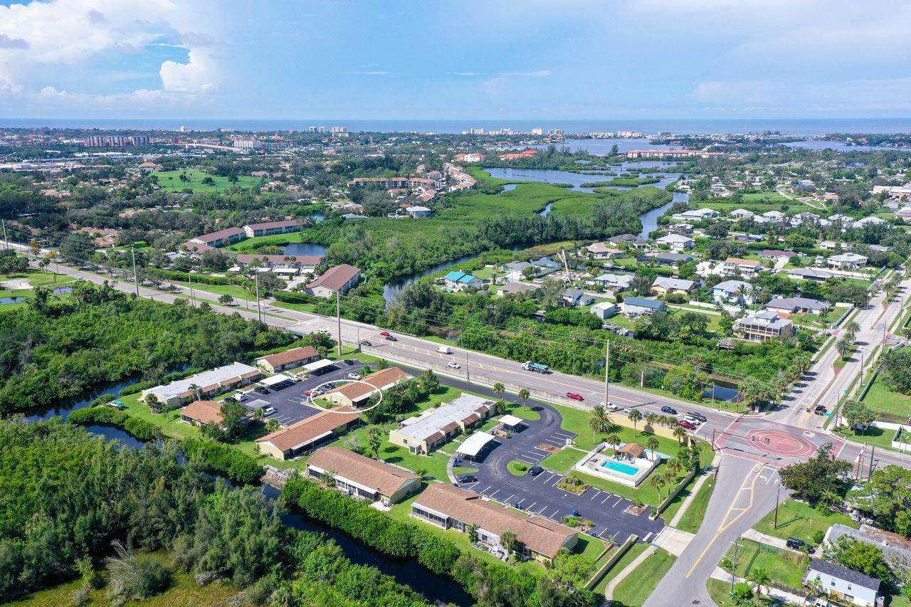 CURRY CREEK CONDO VILLA - Residential