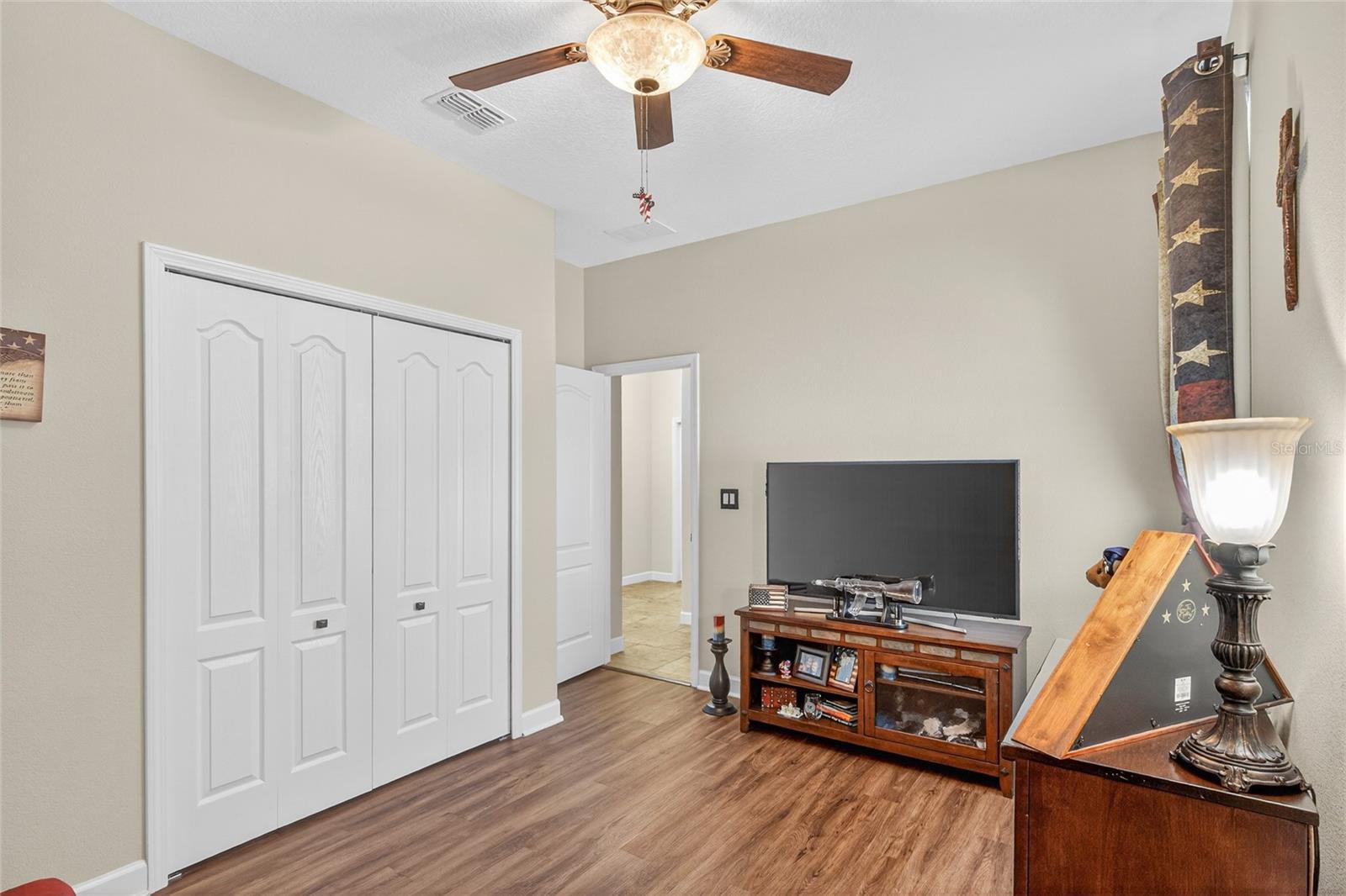 ALEXANDER RIDGE - Residential