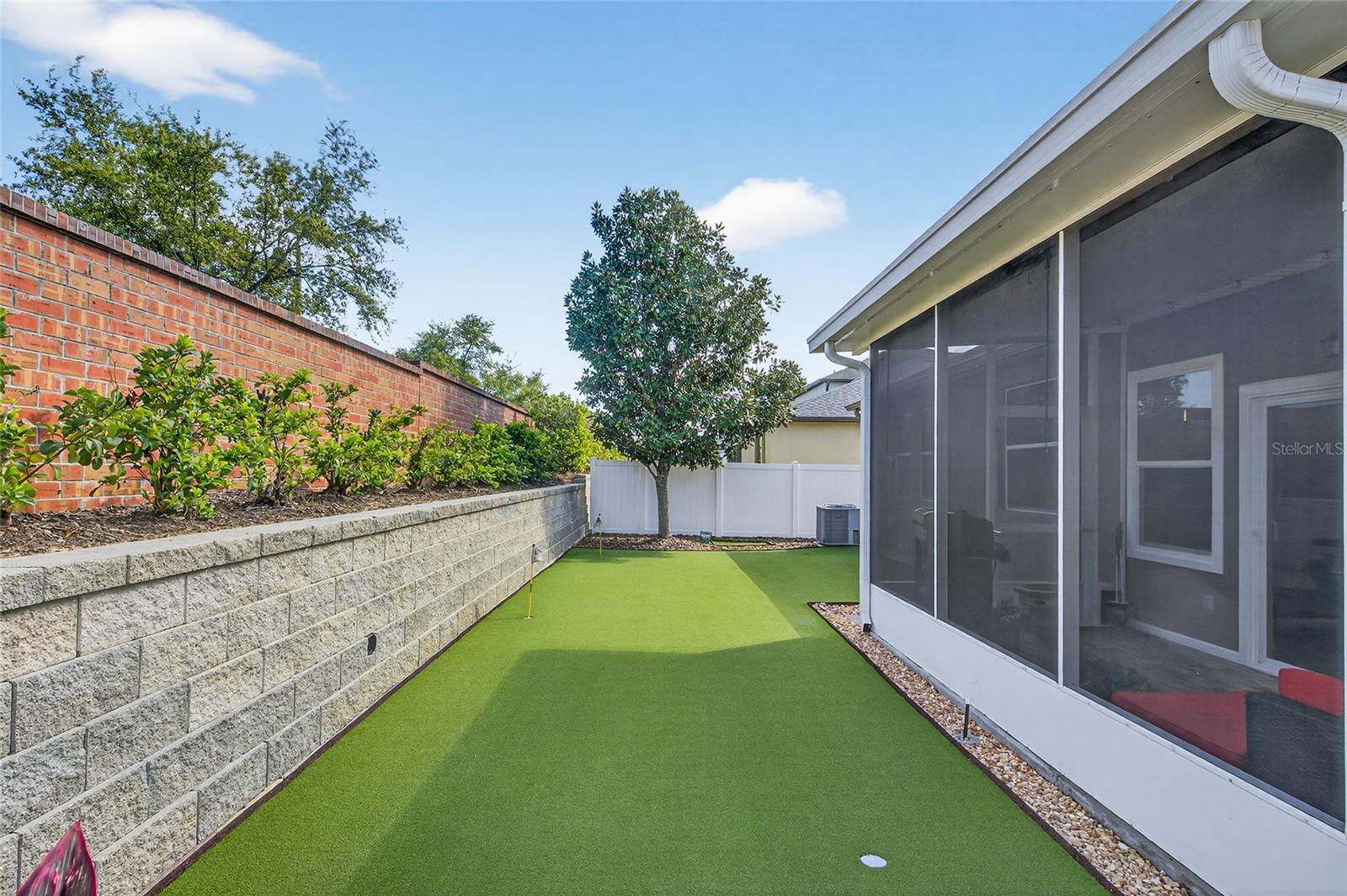 ALEXANDER RIDGE - Residential