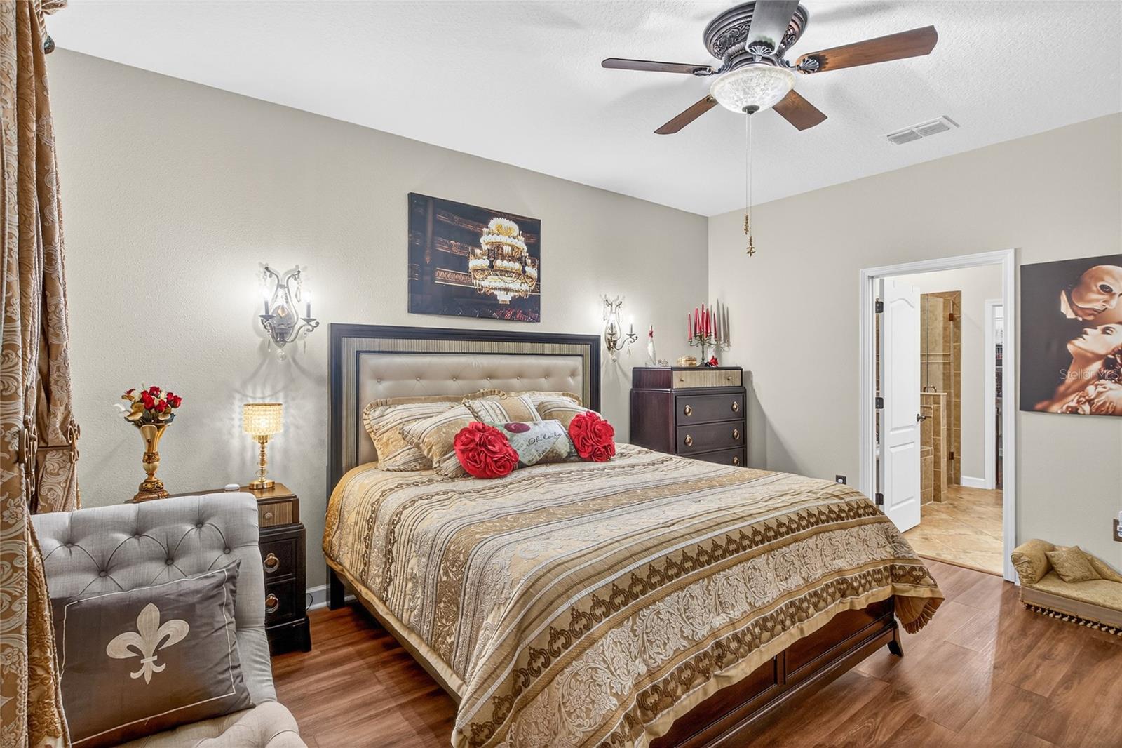 ALEXANDER RIDGE - Residential