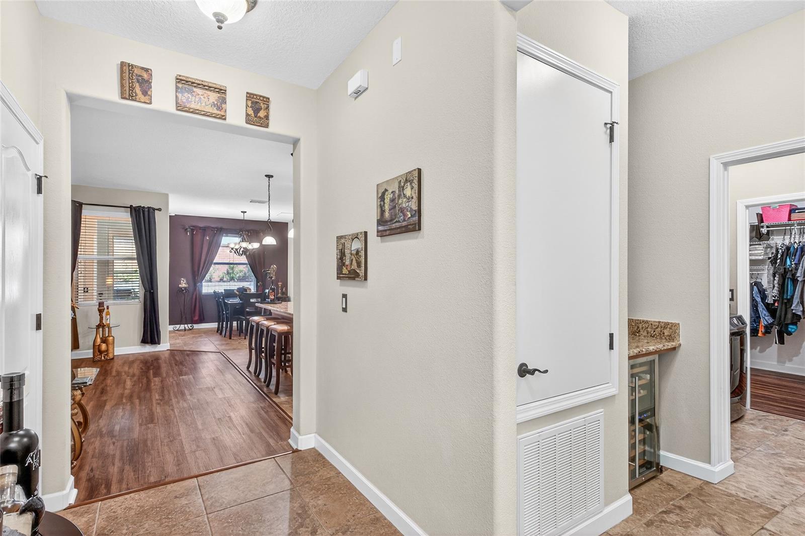 ALEXANDER RIDGE - Residential