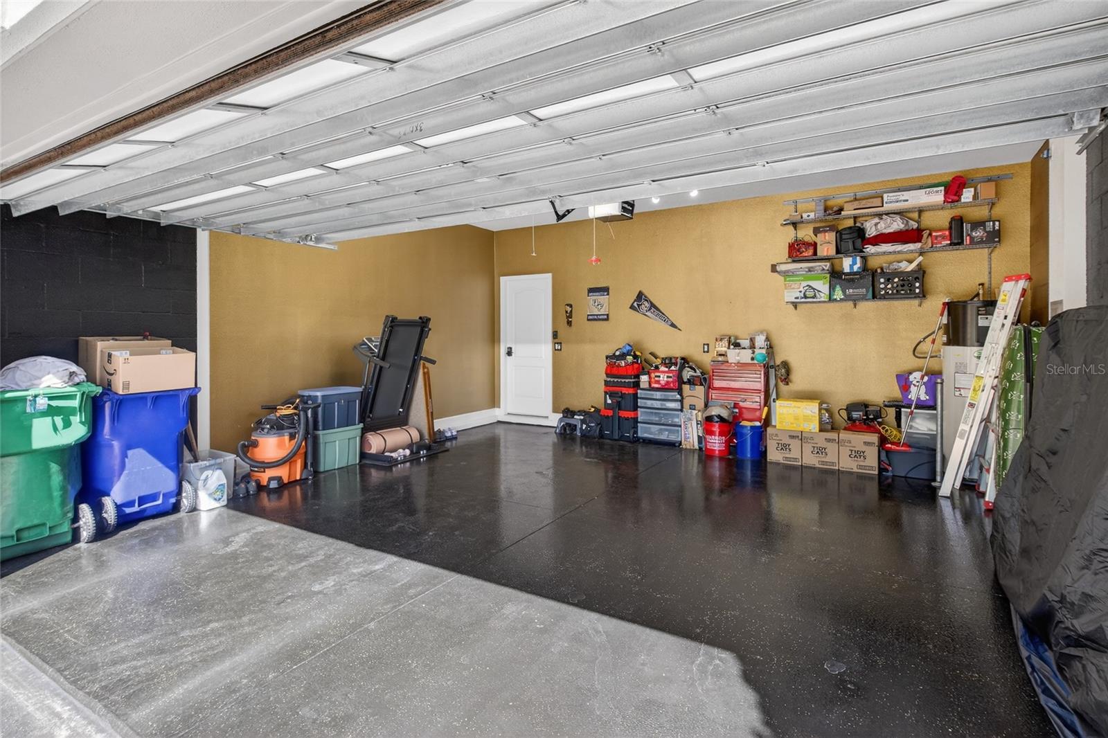 ALEXANDER RIDGE - Residential