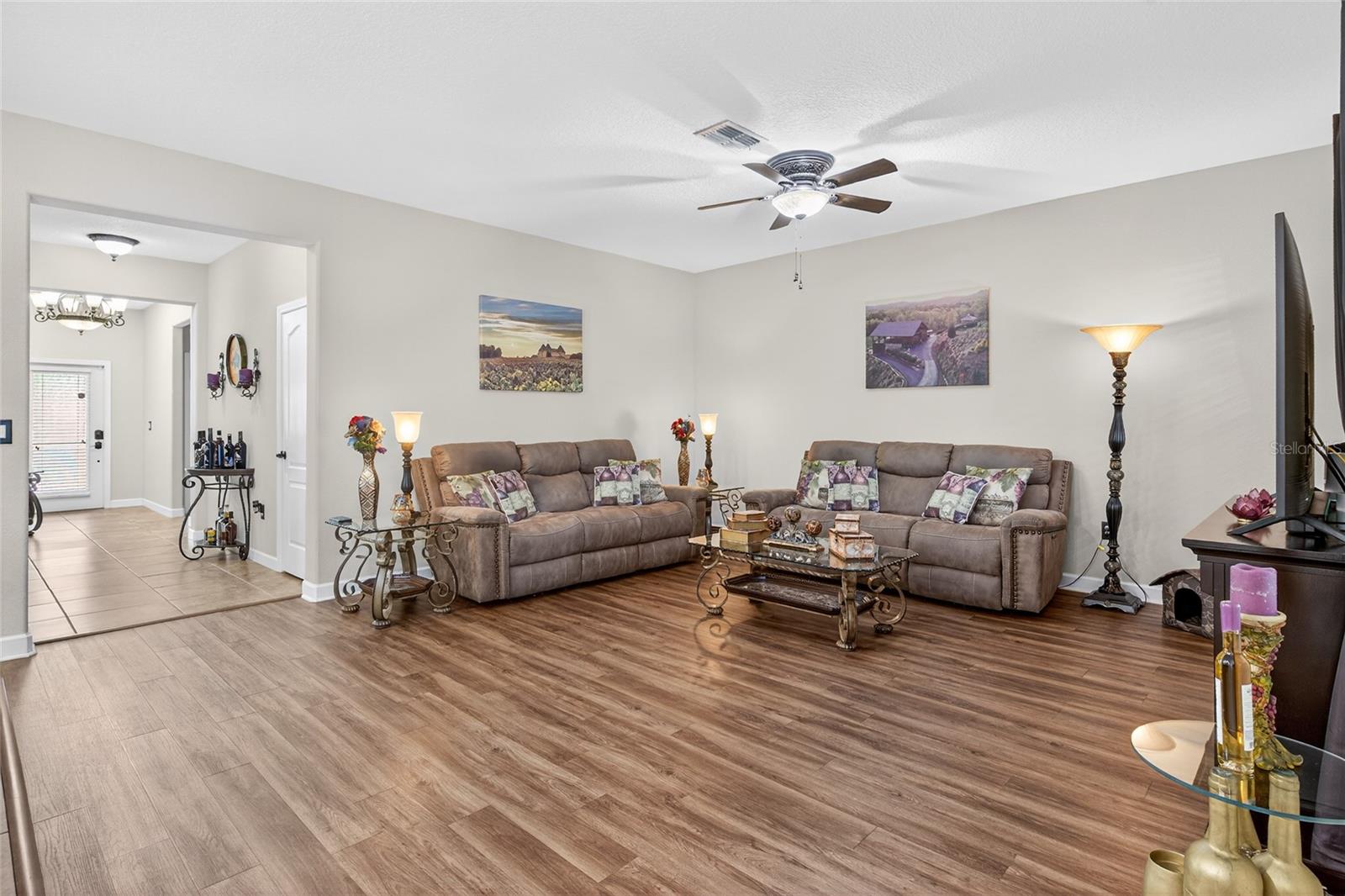 ALEXANDER RIDGE - Residential