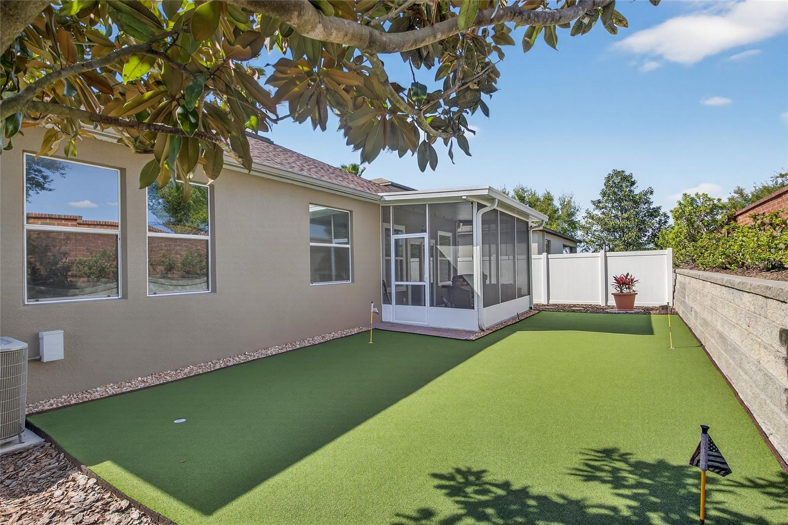 ALEXANDER RIDGE - Residential