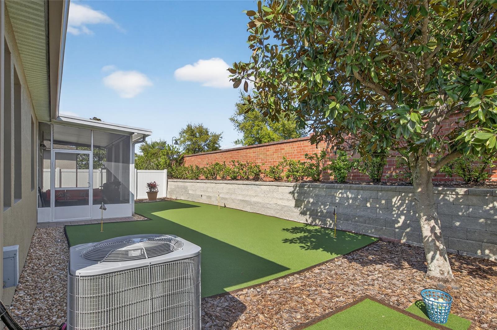 ALEXANDER RIDGE - Residential