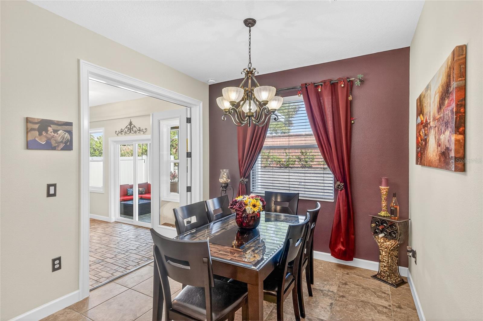 ALEXANDER RIDGE - Residential