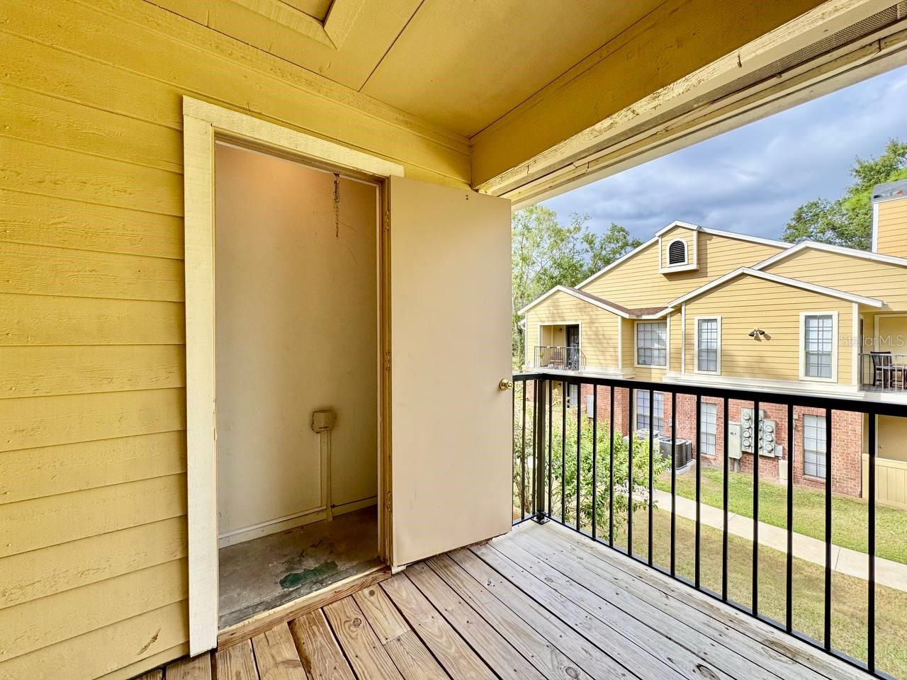 THE GRAND RESERVE CONDO - Residential Lease