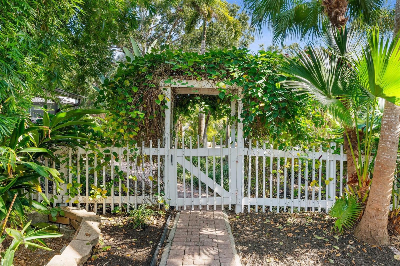 DESOTO PINES - Residential