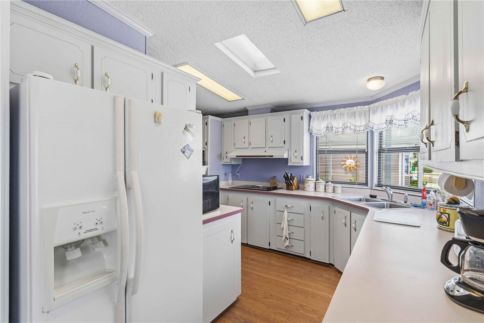 LEMON BAY ISLES PH 03 - Residential