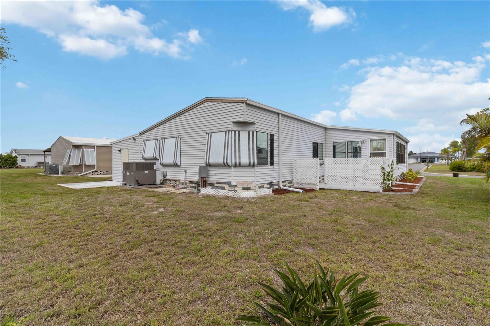 LEMON BAY ISLES PH 03 - Residential