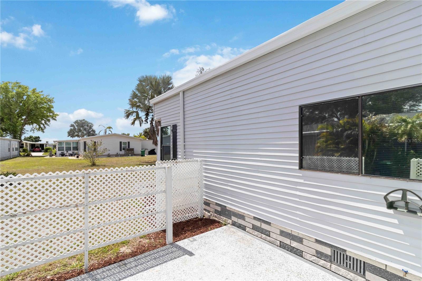 LEMON BAY ISLES PH 03 - Residential