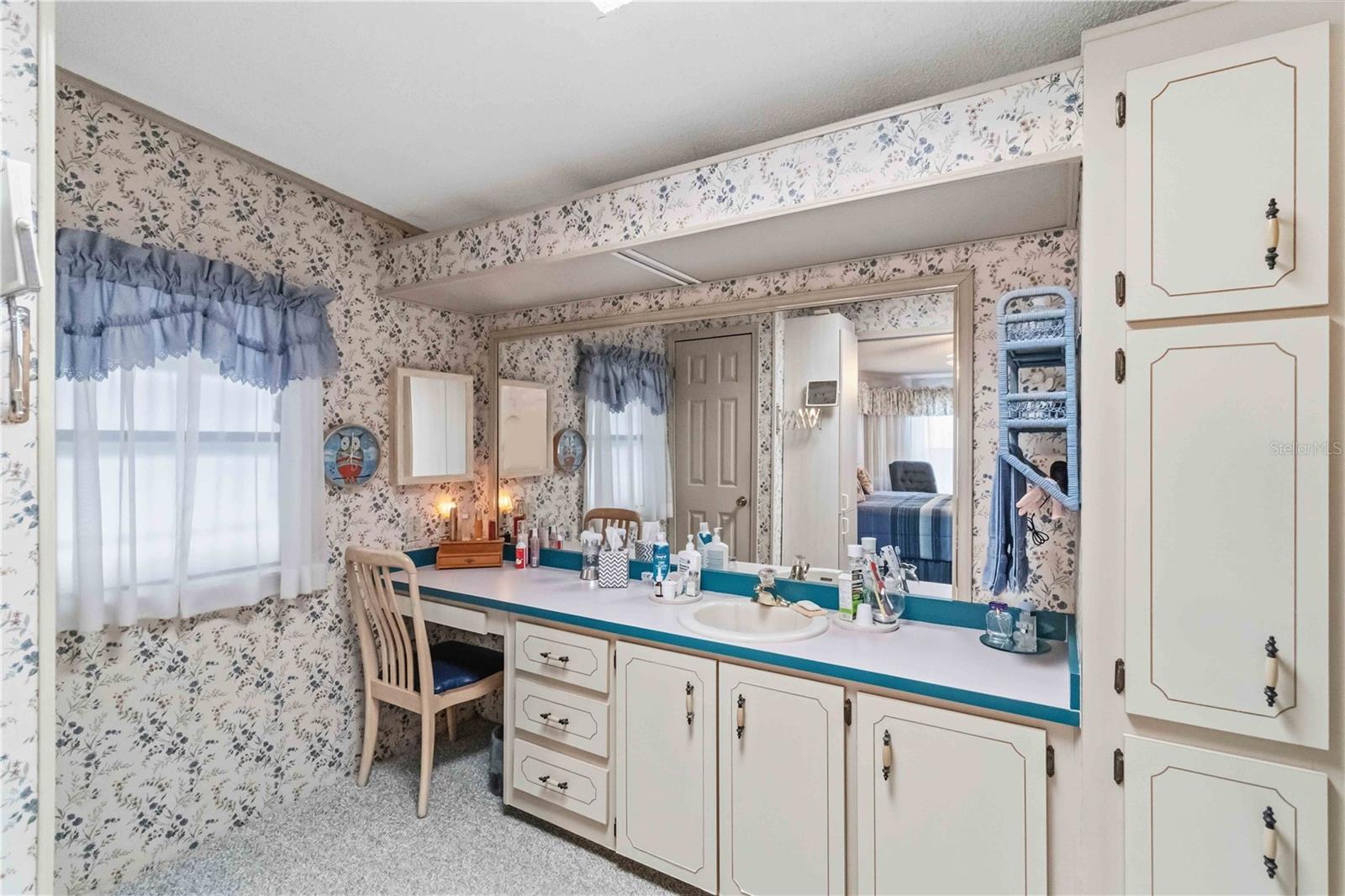 LEMON BAY ISLES PH 03 - Residential