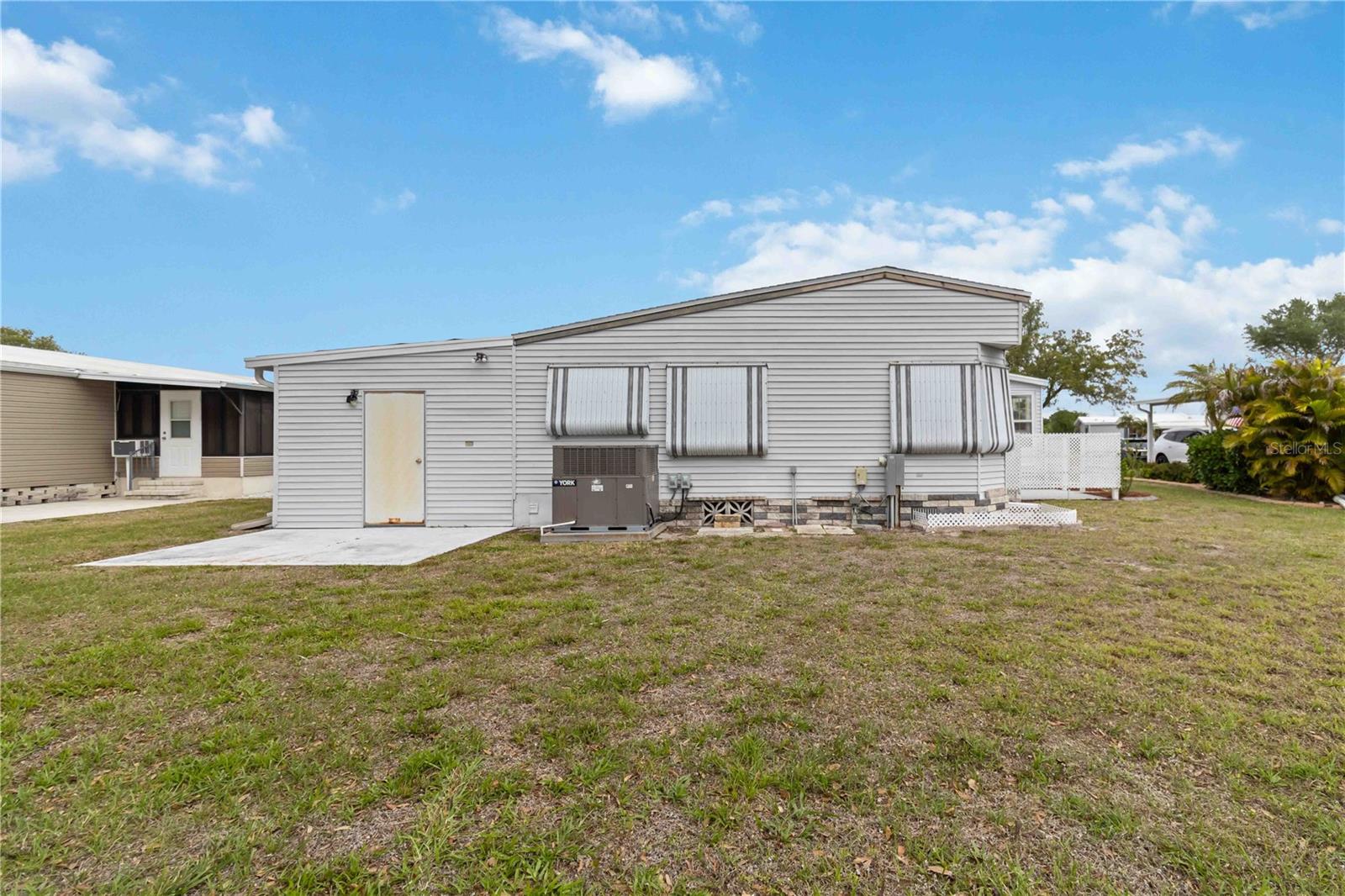 LEMON BAY ISLES PH 03 - Residential