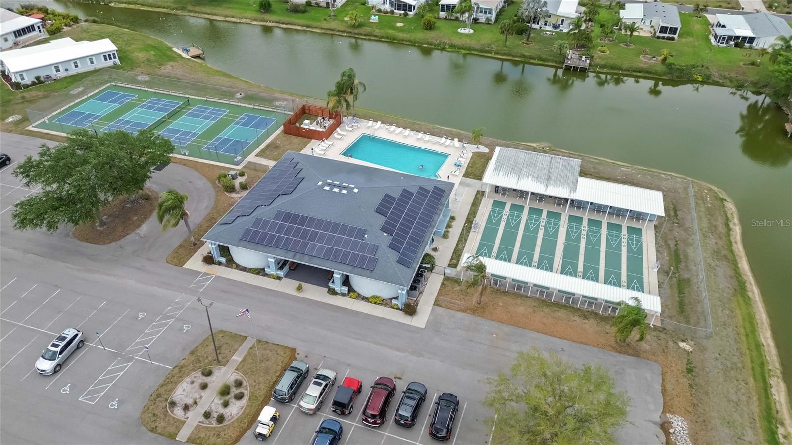 LEMON BAY ISLES PH 03 - Residential