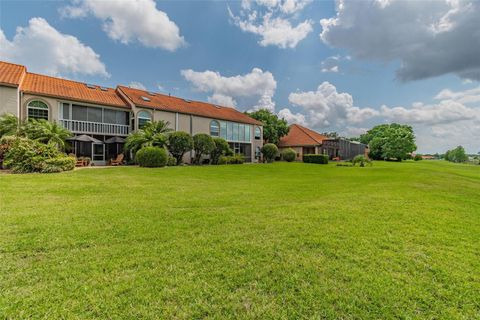 A home in WINTER HAVEN