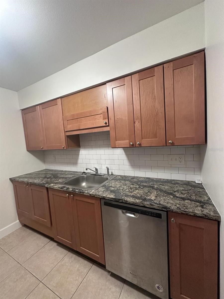 ALTAMONTE HEIGHTS - Residential