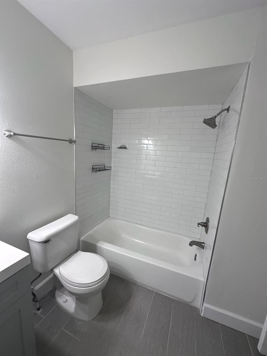 ALTAMONTE HEIGHTS - Residential