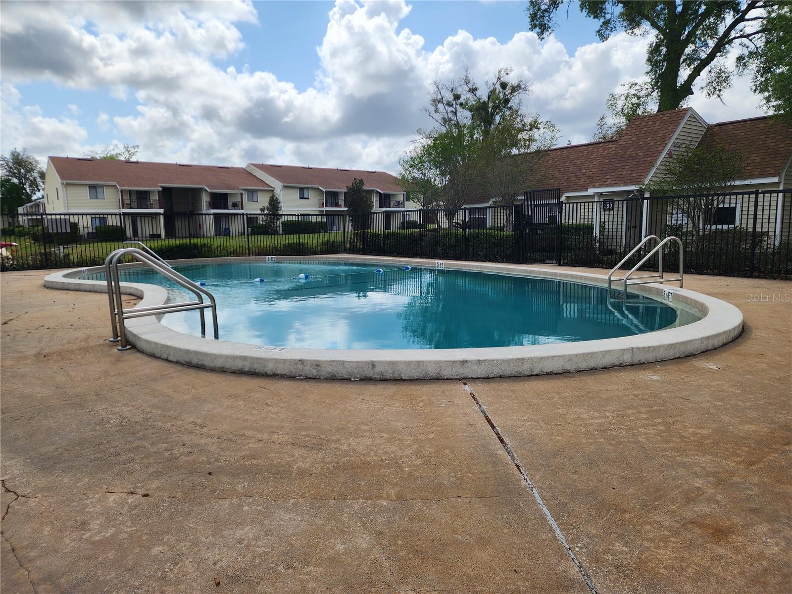 ALTAMONTE HEIGHTS - Residential