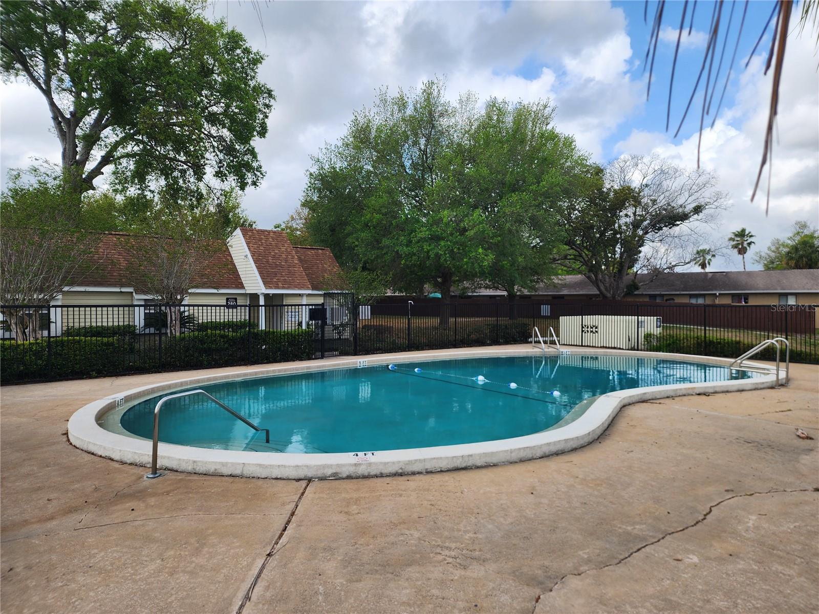 ALTAMONTE HEIGHTS - Residential